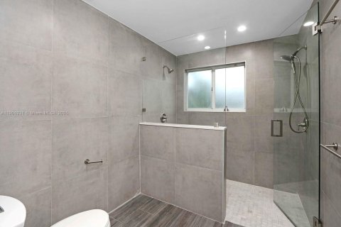 Townhouse in Doral, Florida 3 bedrooms, 161.93 sq.m. № 1953346 - photo 12