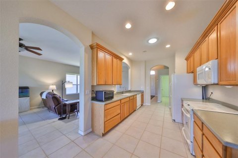 House in Sun City Center, Florida 2 bedrooms, 177.26 sq.m. № 1519825 - photo 9