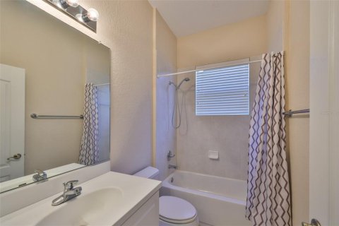 House in Sun City Center, Florida 2 bedrooms, 177.26 sq.m. № 1519825 - photo 17