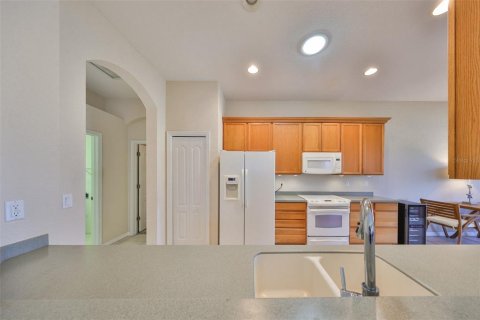 House in Sun City Center, Florida 2 bedrooms, 177.26 sq.m. № 1519825 - photo 11