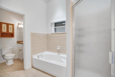 Купить виллу или дом в Порт-Сент-Луси, Флорида 3 комнаты, 219.25м2, № 2193354 - фото 24