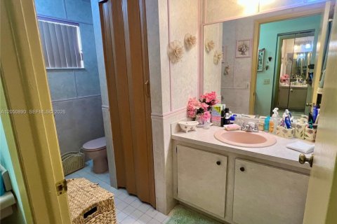 Villa ou maison à vendre à Homestead, Floride: 4 chambres, 148.83 m2 № 2193423 - photo 15