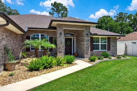House in Palm Coast, Florida 4 bedrooms, 233 sq.m. № 2198672 - photo 6
