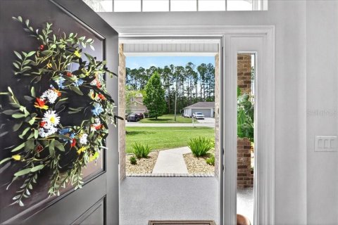 House in Palm Coast, Florida 4 bedrooms, 233 sq.m. № 2198672 - photo 9