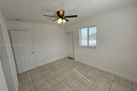 Apartment in Miami, Florida 2 bedrooms № 2028519 - photo 18
