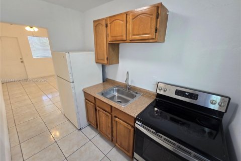 Apartment in Miami, Florida 2 bedrooms № 2028519