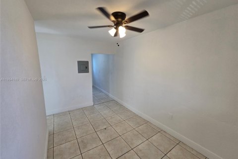 Apartment in Miami, Florida 2 bedrooms № 2028519 - photo 10