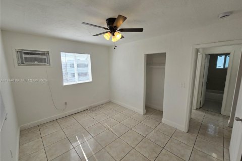Apartment in Miami, Florida 2 bedrooms № 2028519 - photo 16