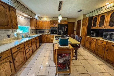 Villa ou maison à vendre à Ocala, Floride: 3 chambres, 198.07 m2 № 1791441 - photo 8