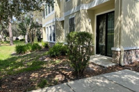 Adosado en alquiler en Fish Hawk, Florida, 3 dormitorios, 163.51 m2 № 1900442 - foto 2