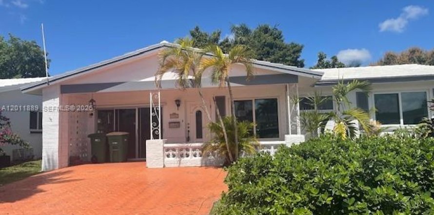 Casa en Tamarac, Florida 2 dormitorios, 131.27 m2 № 2074949