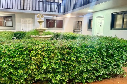 Apartamento en Hialeah, Florida 2 dormitorios, 82.5 m2 № 2047105