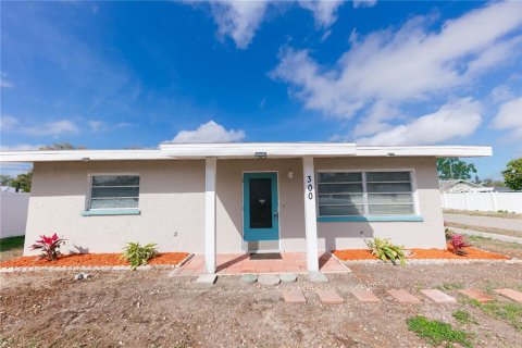 House in Bradenton, Florida 2 bedrooms, 146.32 sq.m. № 2226596 - photo 5