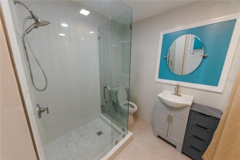 House in Bradenton, Florida 2 bedrooms, 146.32 sq.m. № 2226596 - photo 28
