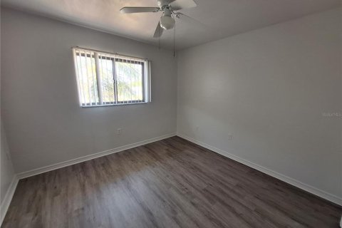 Condominio en alquiler en Punta Gorda, Florida, 2 dormitorios, 82.31 m2 № 1647915 - foto 13