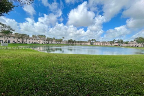 Copropriété à vendre à Homestead, Floride: 2 chambres, 75.72 m2 № 2024743 - photo 3