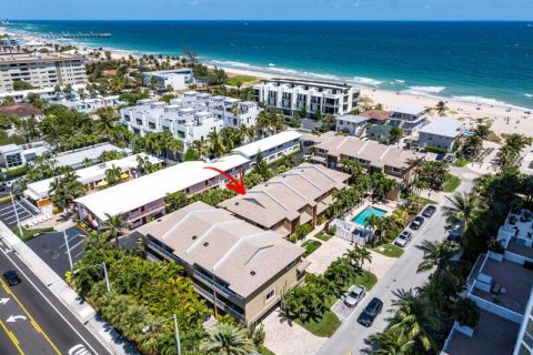 Adosado en venta en Pompano Beach, Florida, 2 dormitorios, 126.35 m2 № 2182858 - foto 2