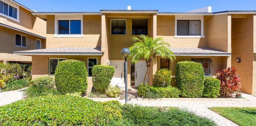 Adosado en Pompano Beach, Florida 2 dormitorios, 126.35 m2 № 2182858