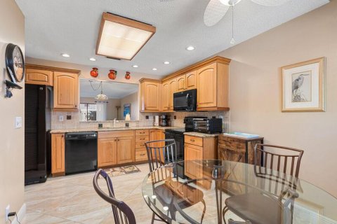 Adosado en venta en Pompano Beach, Florida, 2 dormitorios, 126.35 m2 № 2182858 - foto 12