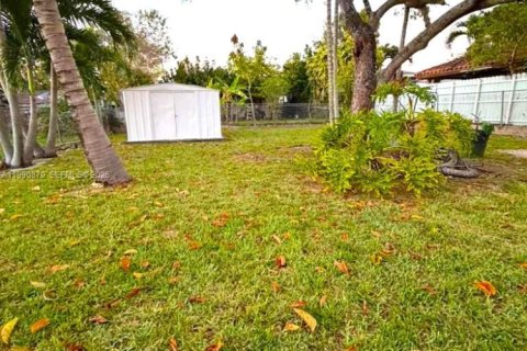 Снять в аренду виллу или дом в Майами, Флорида 3 спальни, 112.97м2, № 2062406 - фото 27