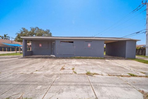 Propiedad comercial en venta en Hollywood, Florida № 2250292 - foto 5