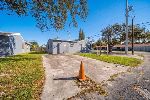 Propiedad comercial en venta en Hollywood, Florida № 2250292 - foto 3
