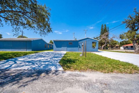 Propiedad comercial en Hollywood, Florida № 2250292