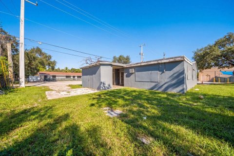 Propiedad comercial en venta en Hollywood, Florida № 2250292 - foto 9