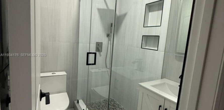 Квартира в Майами, Флорида 1 спальня, 271.55м2 № 1992437