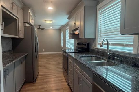 Appartement à louer à Tarpon Springs, Floride: 1 chambre, 60.39 m2 № 2415508 - photo 4