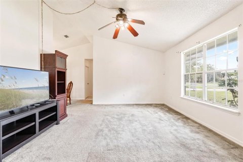 Casa en venta en Deltona, Florida, 3 dormitorios, 160.81 m2 № 1878143 - foto 25
