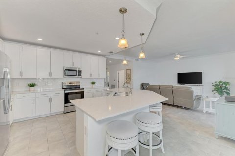 Condo in Venice, Florida, 2 bedrooms  № 2427298 - photo 25