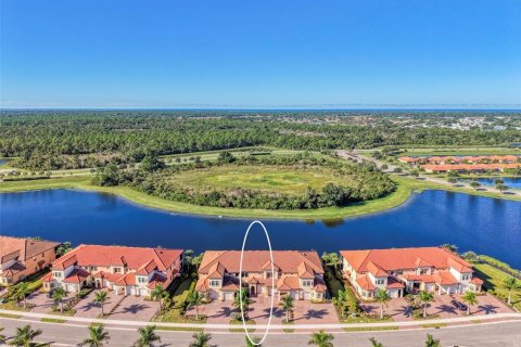 Condo in Venice, Florida, 2 bedrooms  № 2427298 - photo 5