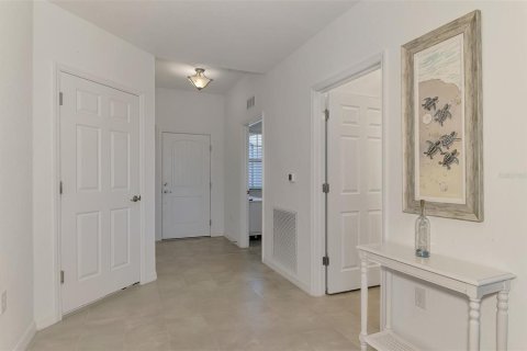 Condo in Venice, Florida, 2 bedrooms  № 2427298 - photo 13