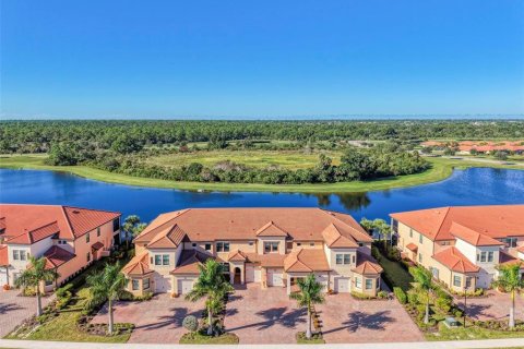 Condo in Venice, Florida, 2 bedrooms № 2427298