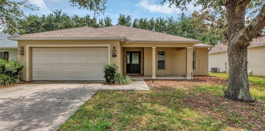 Casa en Leesburg, Florida 2 dormitorios, 169.45 m2 № 1680229