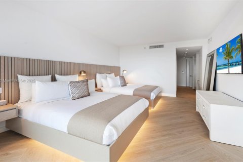 Condo in Miami Beach, Florida, 3 bedrooms  № 2022972 - photo 24