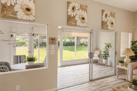 Copropriété à louer à Sun City Center, Floride: 2 chambres, 145.3 m2 № 2123563 - photo 12