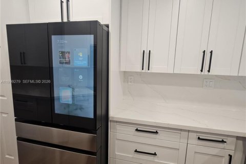 House in Pembroke Pines, Florida 4 bedrooms, 251.67 sq.m. № 2064054 - photo 10