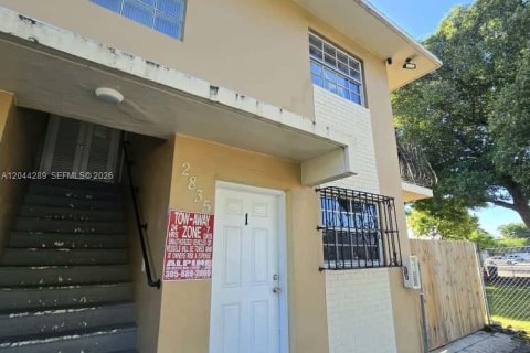 Immobilier commercial à vendre à Miami, Floride: 410.72 m2 № 2282880 - photo 9
