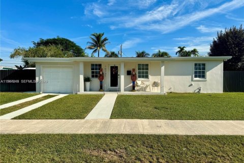 Дом в Майами, Флорида 3 спальни, 129.32м2 № 2003311