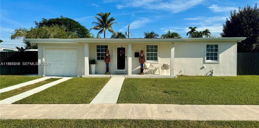 Casa en Miami, Florida 3 dormitorios, 129.32 m2 № 2003311