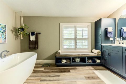 House in Palm Harbor, Florida 4 bedrooms, 211.45 sq.m. № 2208985 - photo 7