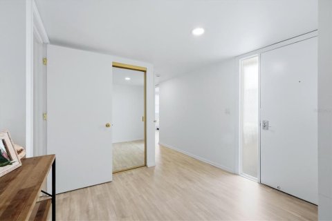 Copropriété à vendre à Sarasota, Floride: 2 chambres, 134.15 m2 № 2406625 - photo 7