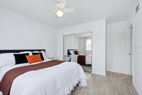 Copropriété à vendre à Sarasota, Floride: 2 chambres, 134.15 m2 № 2406625 - photo 27
