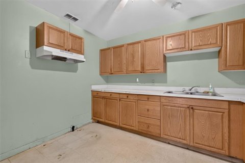 Villa ou maison à vendre à Mount Dora, Floride: 2 chambres, 99.22 m2 № 2391071 - photo 9