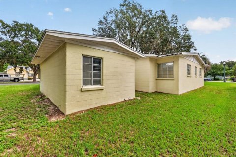 Villa ou maison à vendre à Mount Dora, Floride: 2 chambres, 99.22 m2 № 2391071 - photo 22