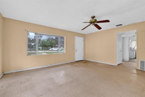 Villa ou maison à vendre à Mount Dora, Floride: 2 chambres, 99.22 m2 № 2391071 - photo 5