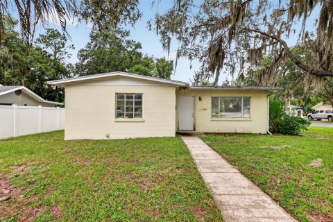 Villa ou maison à Mount Dora, Floride 2 chambres, 99.22 m2 № 2391071