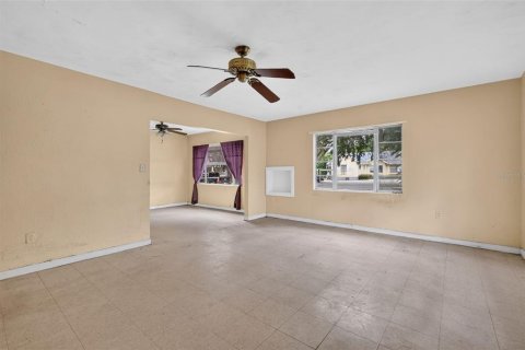Villa ou maison à vendre à Mount Dora, Floride: 2 chambres, 99.22 m2 № 2391071 - photo 3